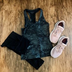 Athleta printed tank